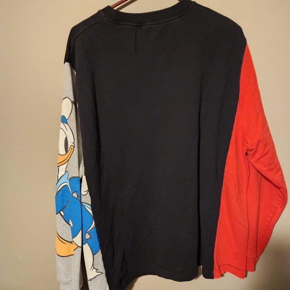 Disney x Zara Sweatshirt Medium Red Black Donald Duck Round Neck Jumper Size M - Picture 3 of 3